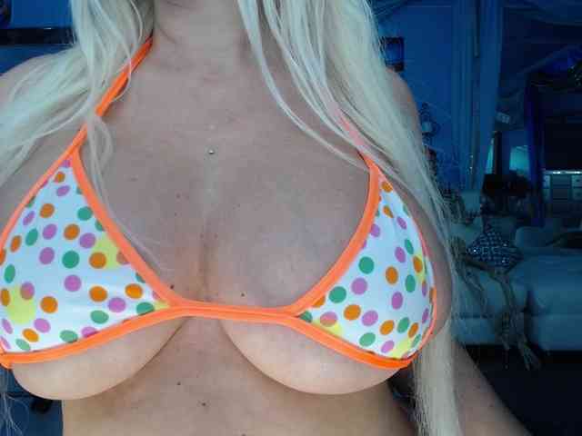 adrianna_fox webcam