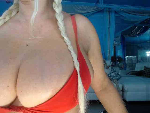 adrianna_fox