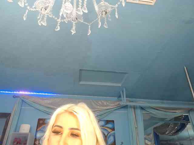 adrianna_fox