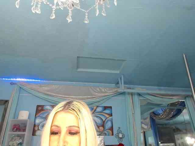 adrianna_fox webcam
