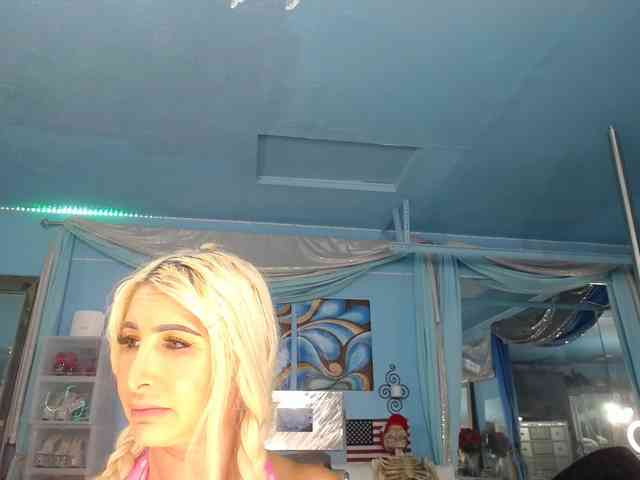 adrianna_fox webcam