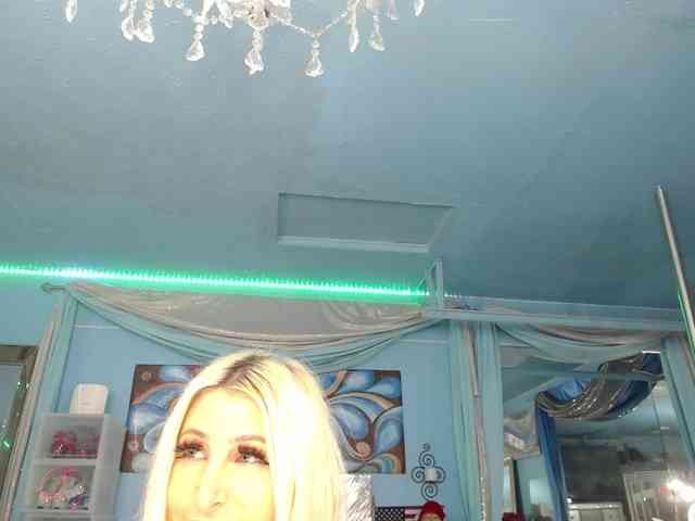 adrianna_fox adrianna_fox