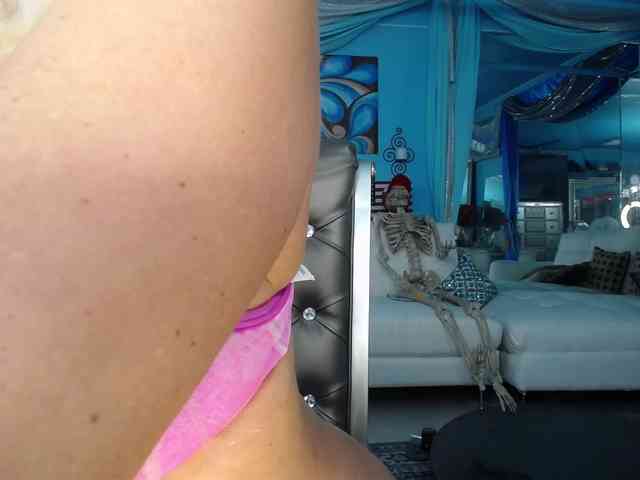 adrianna_fox webcam