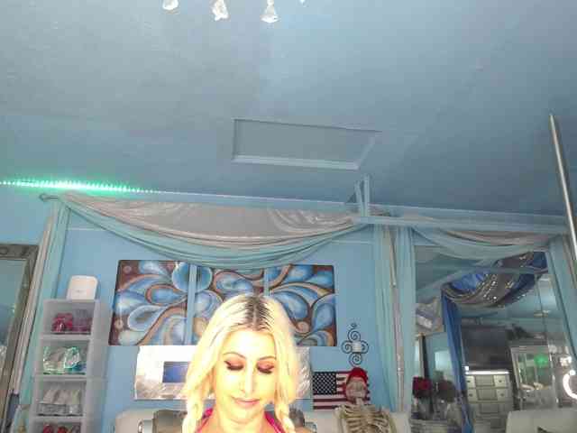 adrianna_fox