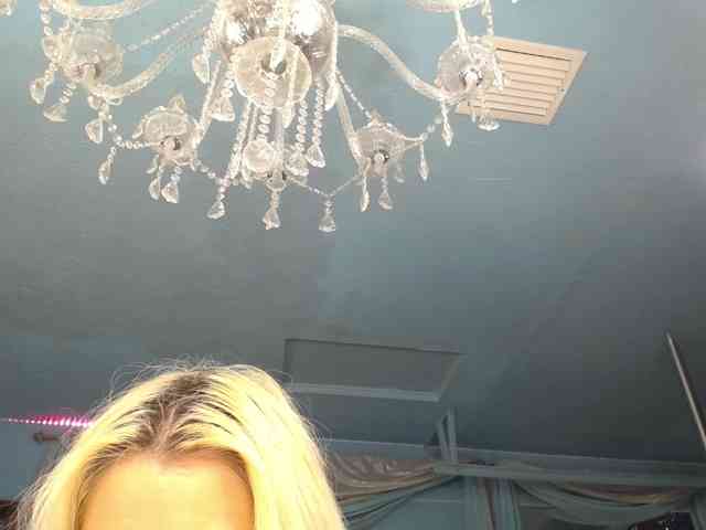adrianna_fox webcam