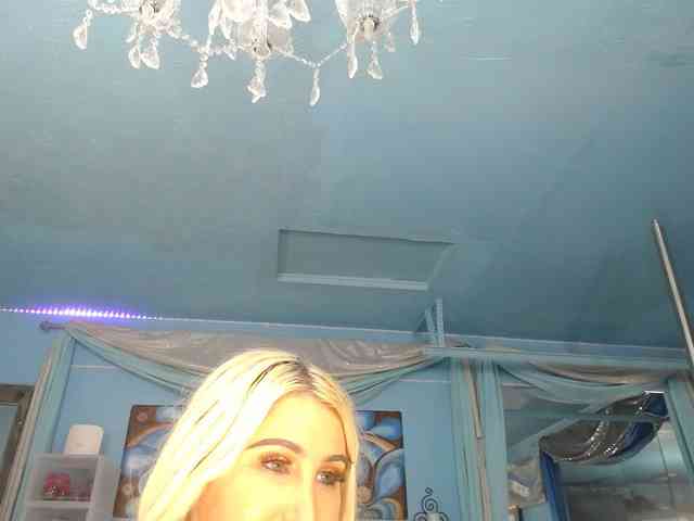 adrianna_fox webcam