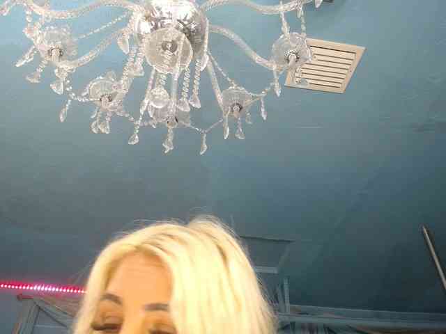 adrianna_fox