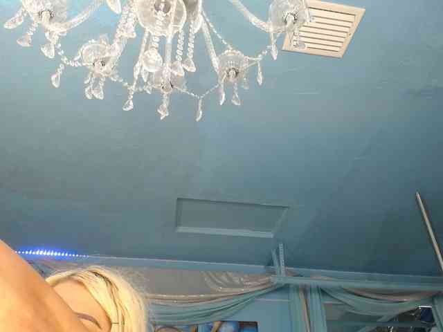 adrianna_fox webcam