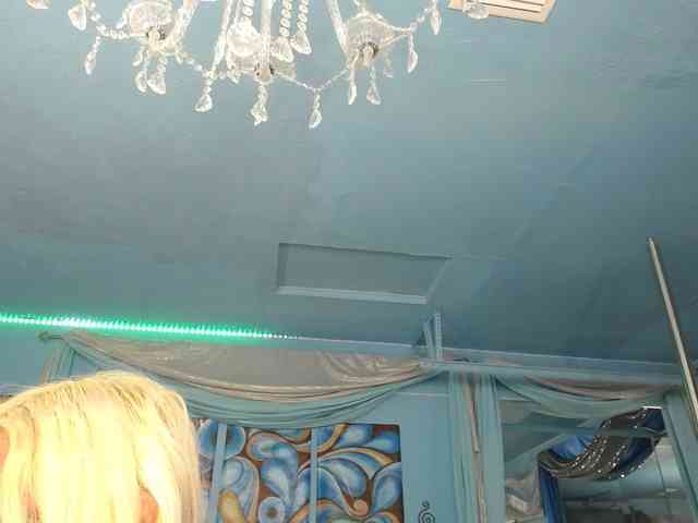 adrianna_fox webcam