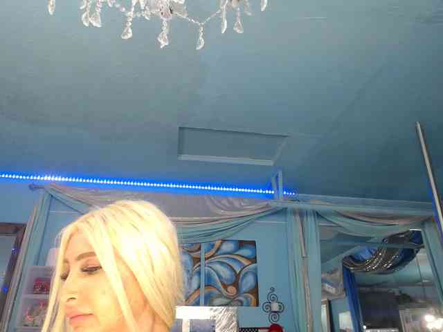 adrianna_fox webcam
