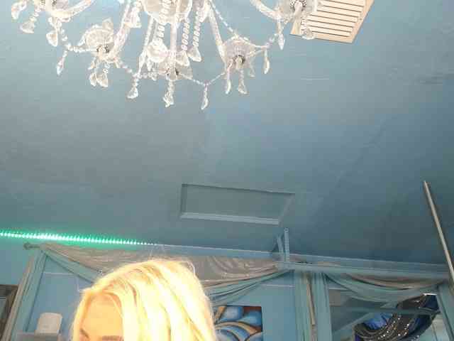 adrianna_fox webcam