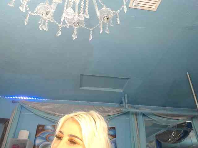 adrianna_fox