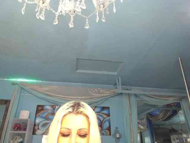 adrianna_fox webcam