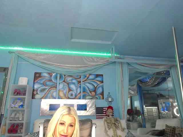 adrianna_fox webcam