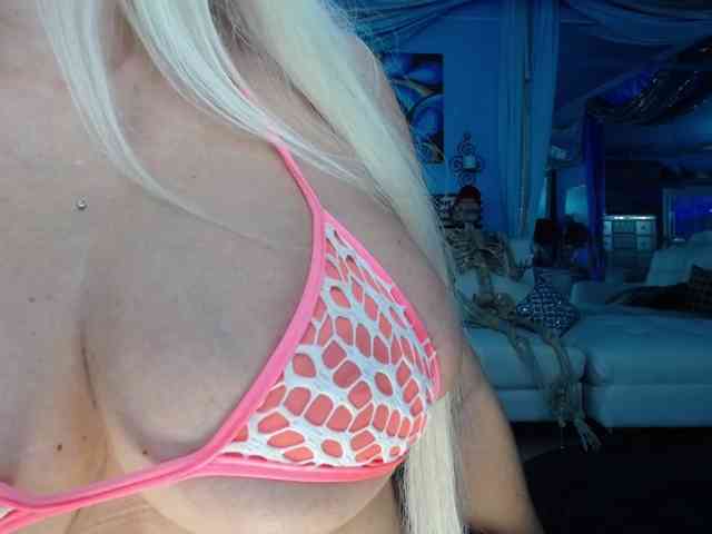adrianna_fox