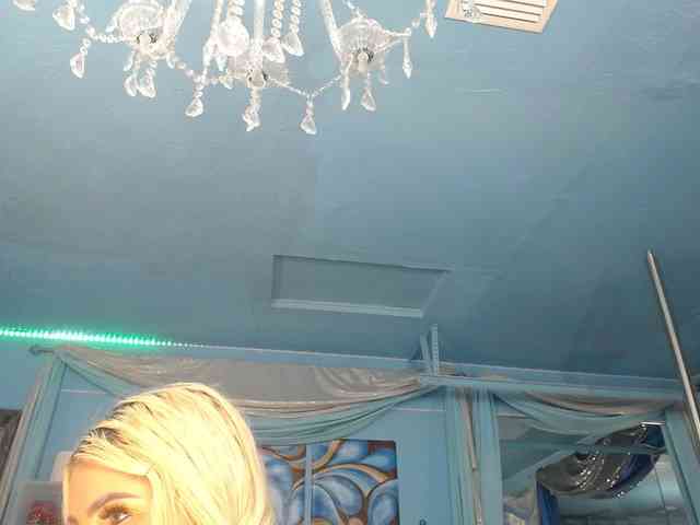 adrianna_fox