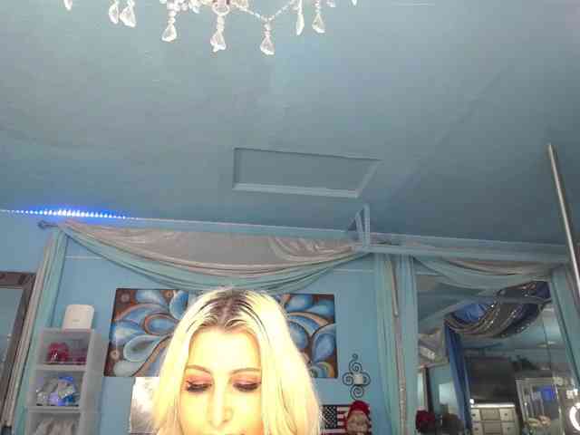 adrianna_fox