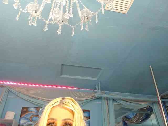 adrianna_fox webcam