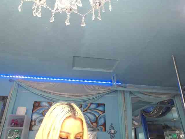 adrianna_fox