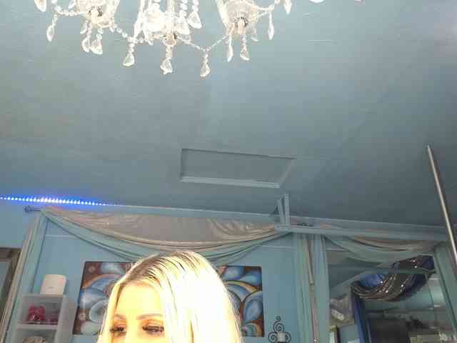 adrianna_fox