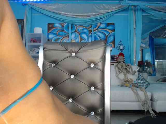 adrianna_fox webcam