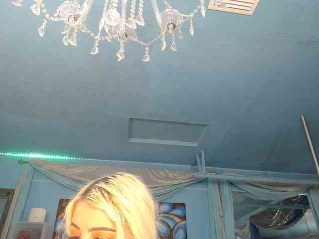 adrianna_fox