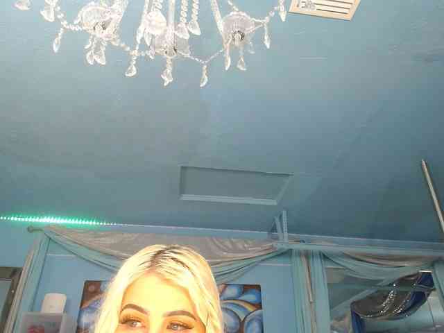 adrianna_fox webcam
