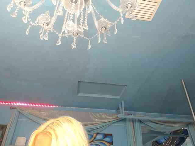 adrianna_fox webcam