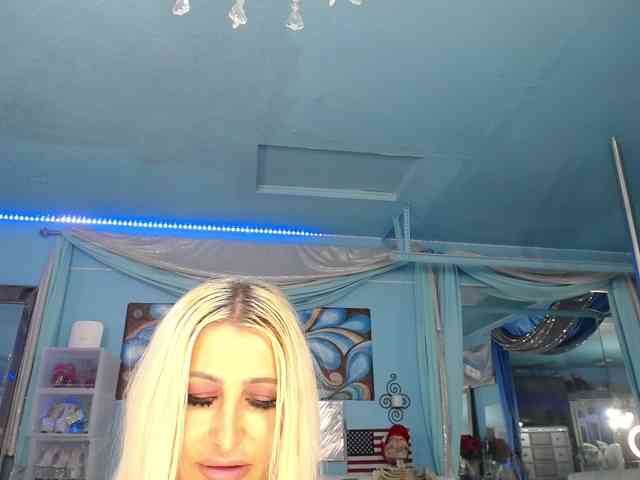 adrianna_fox webcam