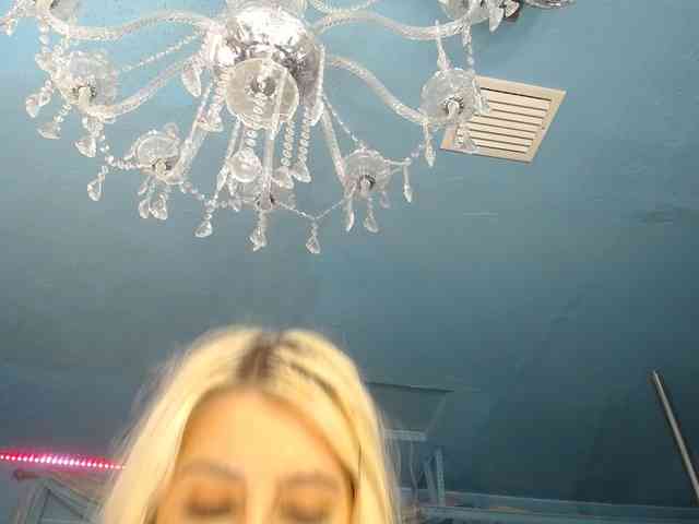 adrianna_fox