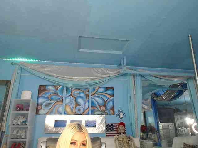 adrianna_fox webcam