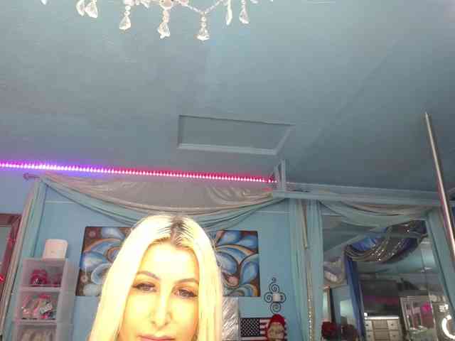 adrianna_fox webcam