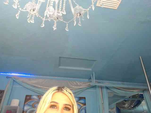 adrianna_fox webcam