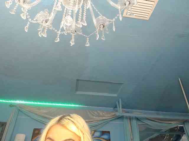 adrianna_fox