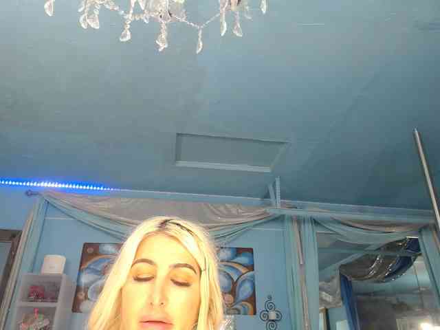 adrianna_fox webcam