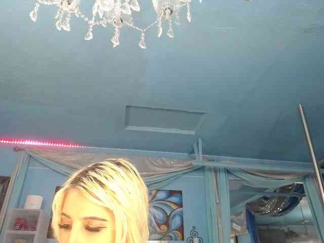adrianna_fox webcam