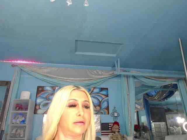 adrianna_fox webcam