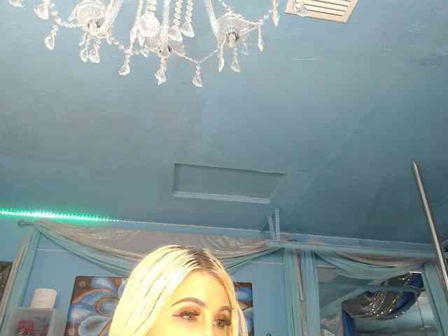 adrianna_fox webcam