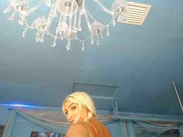 adrianna_fox