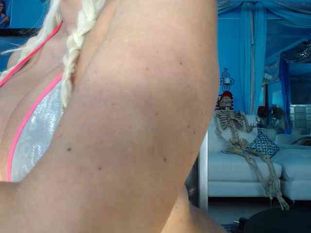 adrianna_fox webcam