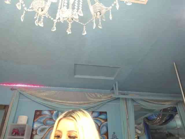 adrianna_fox webcam