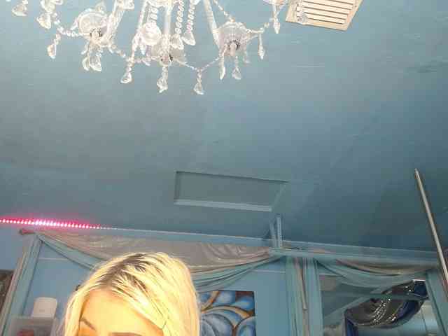 adrianna_fox
