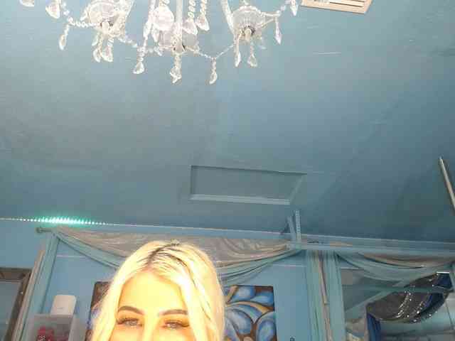 adrianna_fox webcam