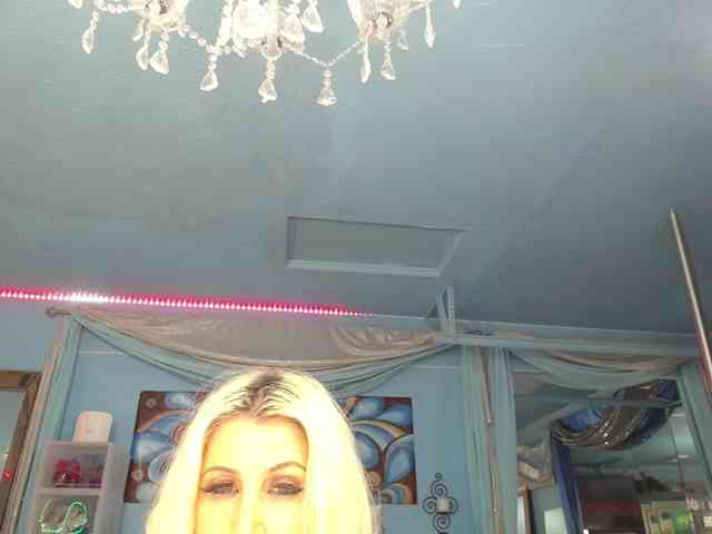 adrianna_fox webcam