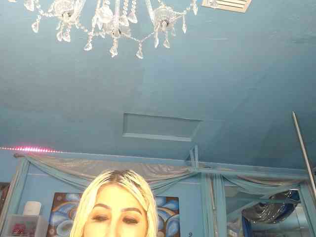 adrianna_fox