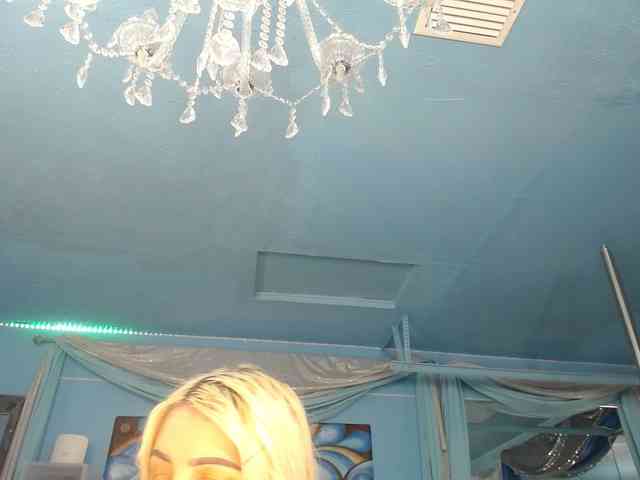adrianna_fox webcam