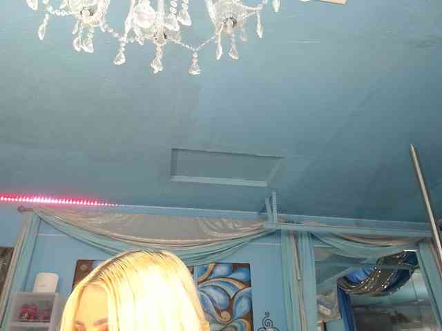adrianna_fox