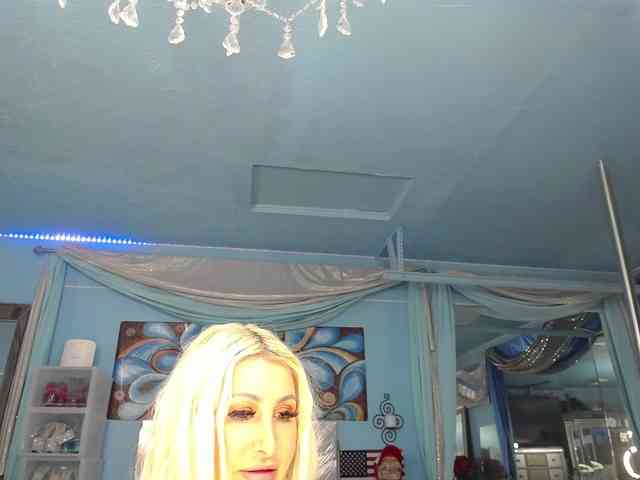 adrianna_fox
