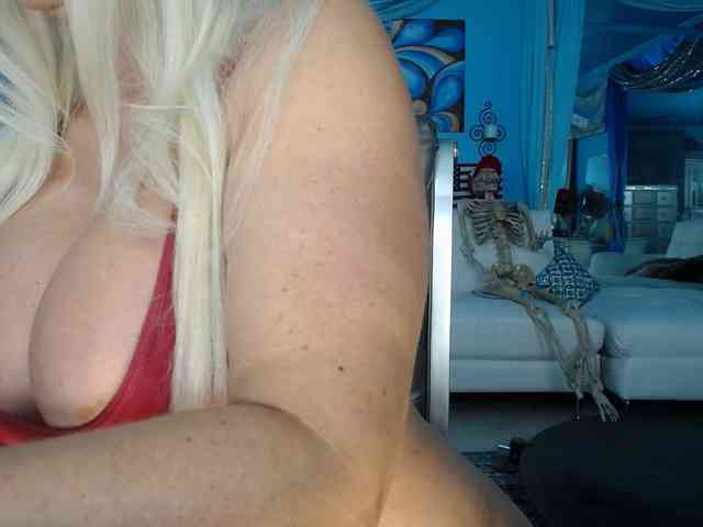 adrianna_fox webcam