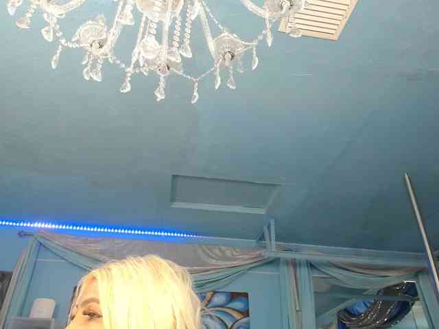 adrianna_fox webcam